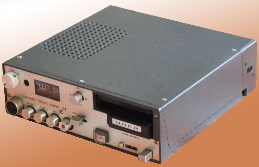 Compact Report Stereo 124 (01)