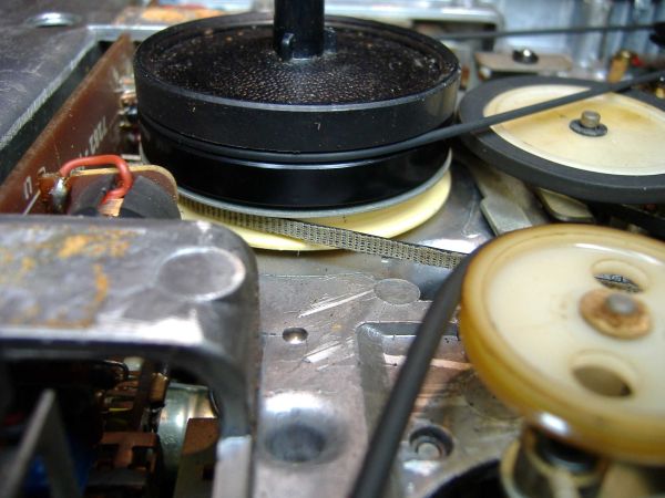 Grundig TK 2400 FM,  Rutschriemen