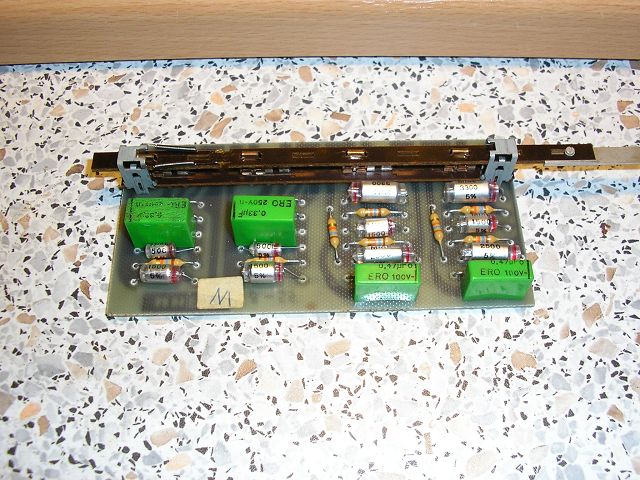 22 spez. 011, Entzerrermodul