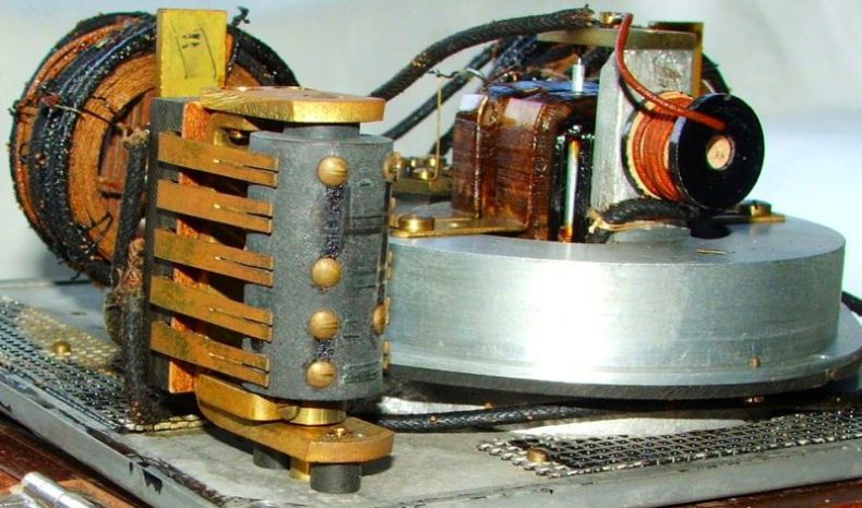 KX15, 005, Umschalter