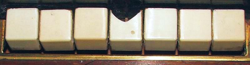 Gebiß, eckige Tasten