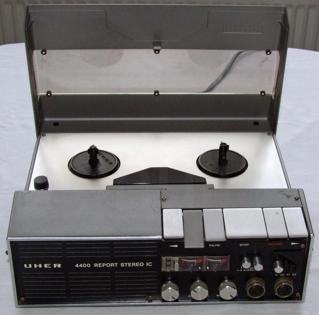 4400 REPORT STEREO IC (01)